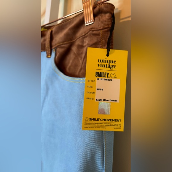 Smiley Jeans by Unique Vintage-Size 6-8 - Picture 7 of 9